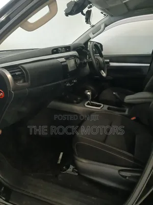 Toyota Hilux 2019 Black