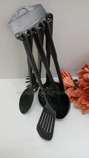 *Non-Stick Spoons*