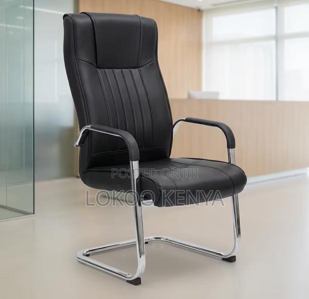 Office Chair; Leather Executive Chrome Base Visito's Office Chair