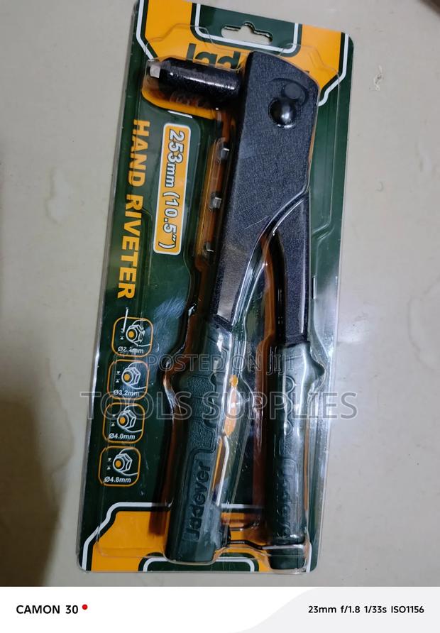 Hand Riveter/ Hand Riveter