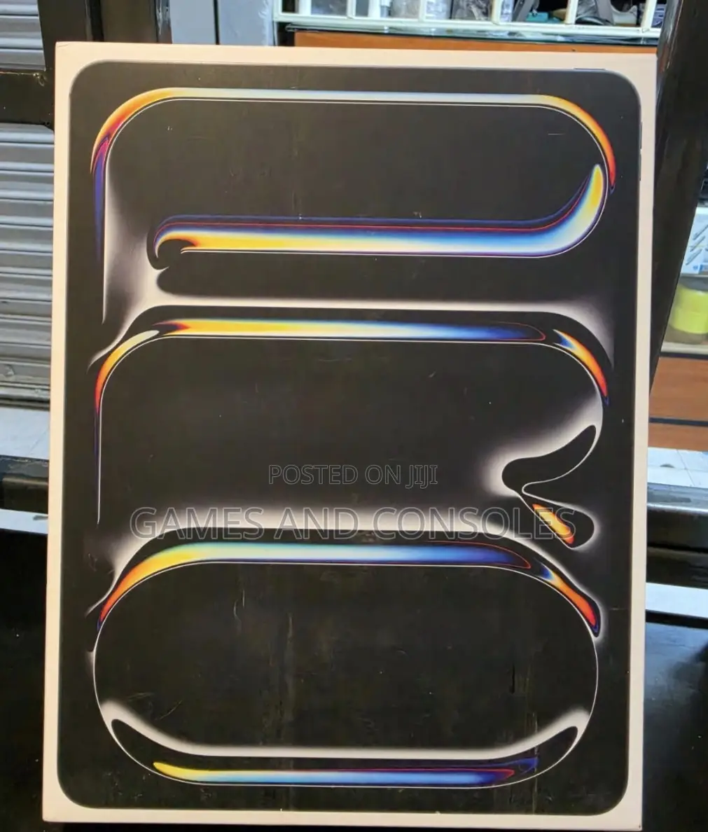 New Apple iPad Pro 13 (2025) 256 GB Black