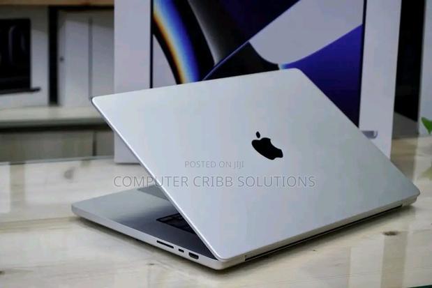 Laptop Apple MacBook Pro 2022 M2 32GB Apple M1 Pro SSD 512GB - thumbnail 3