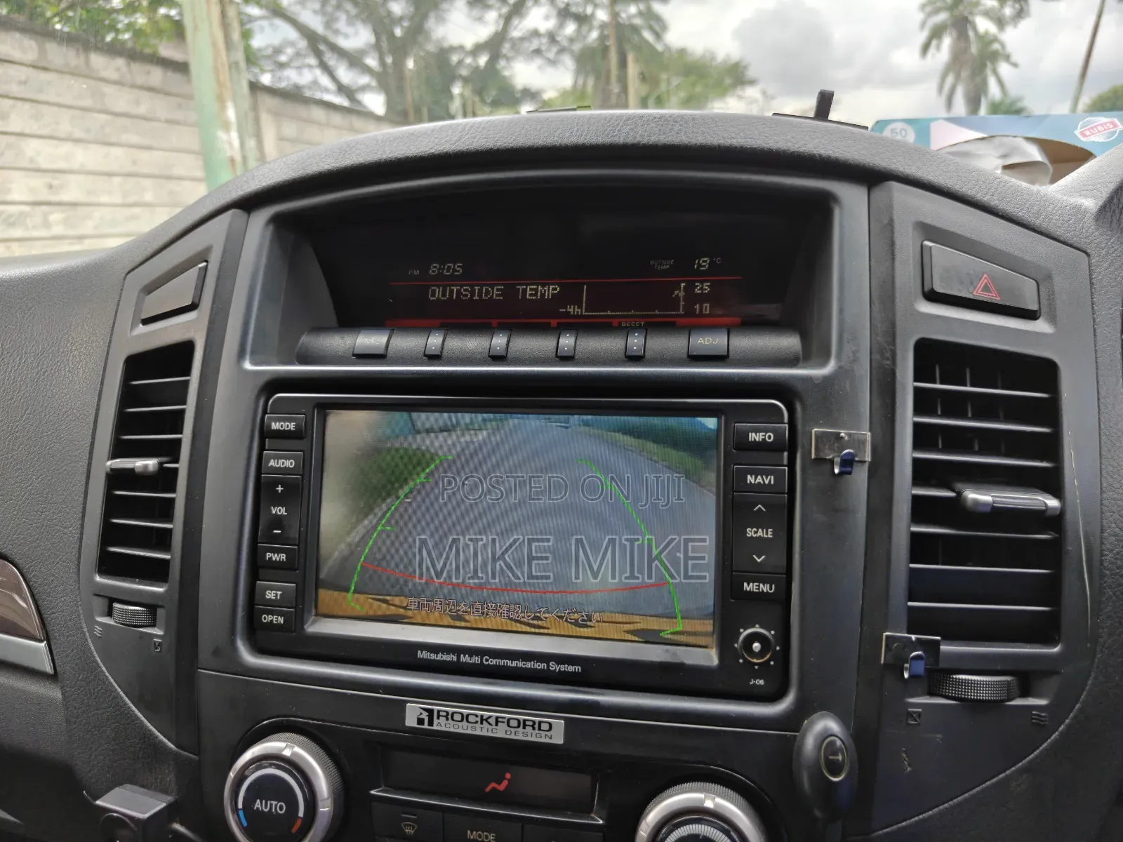 Mitsubishi Pajero 3.2 Di-Dc GLS 2012 Beige