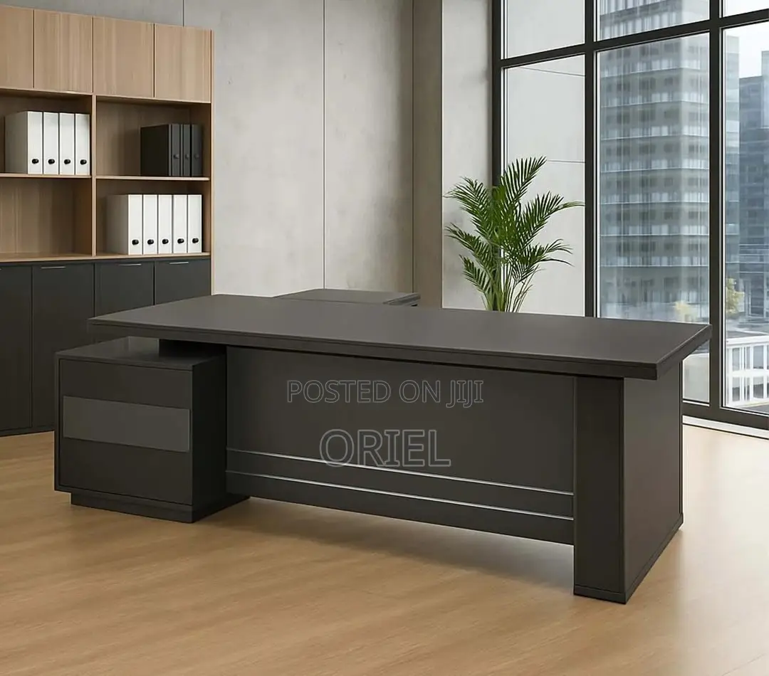 Office Desk : Office 1600cm Executive Desk