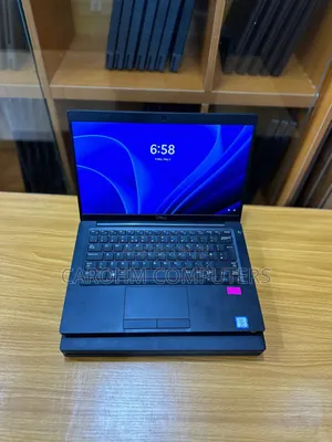 New Laptop Dell Latitude 7390 8GB Intel Core i5 SSD 256GB