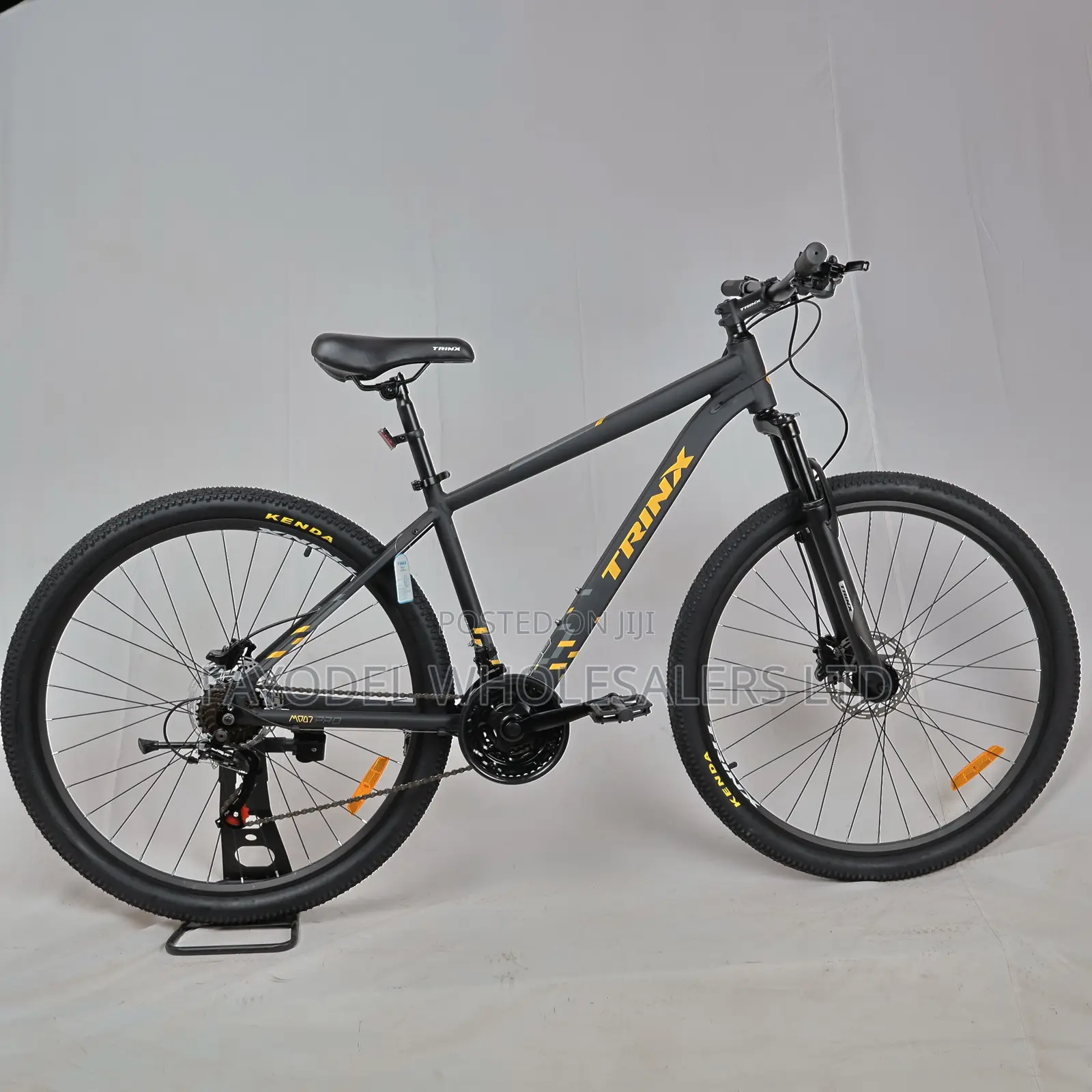Trinx M007 MTB – Tough, Lightweight Comfortable