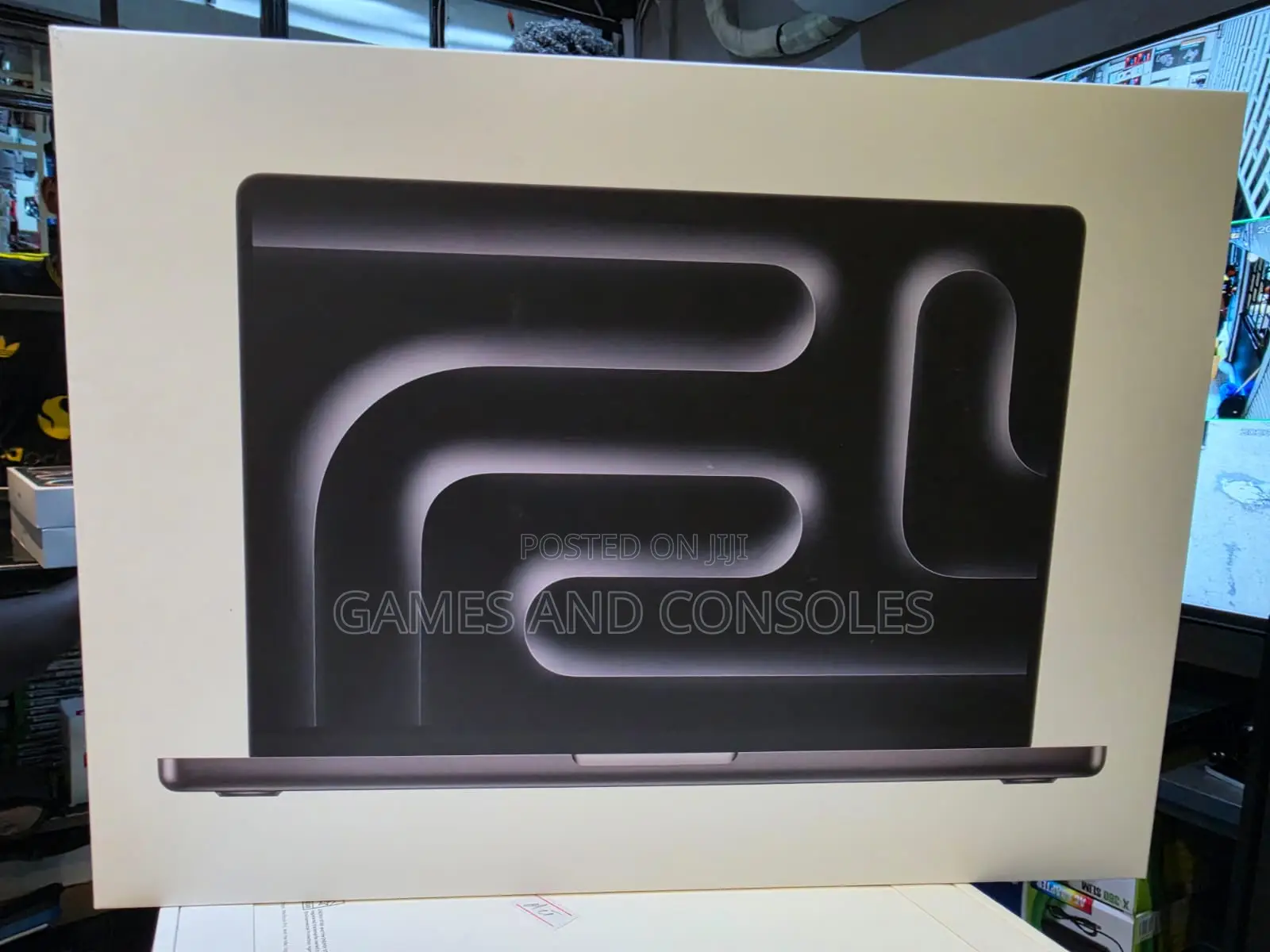 New Laptop Apple MacBook Pro 2025 M5 24GB Apple M5 Pro SSD 1T