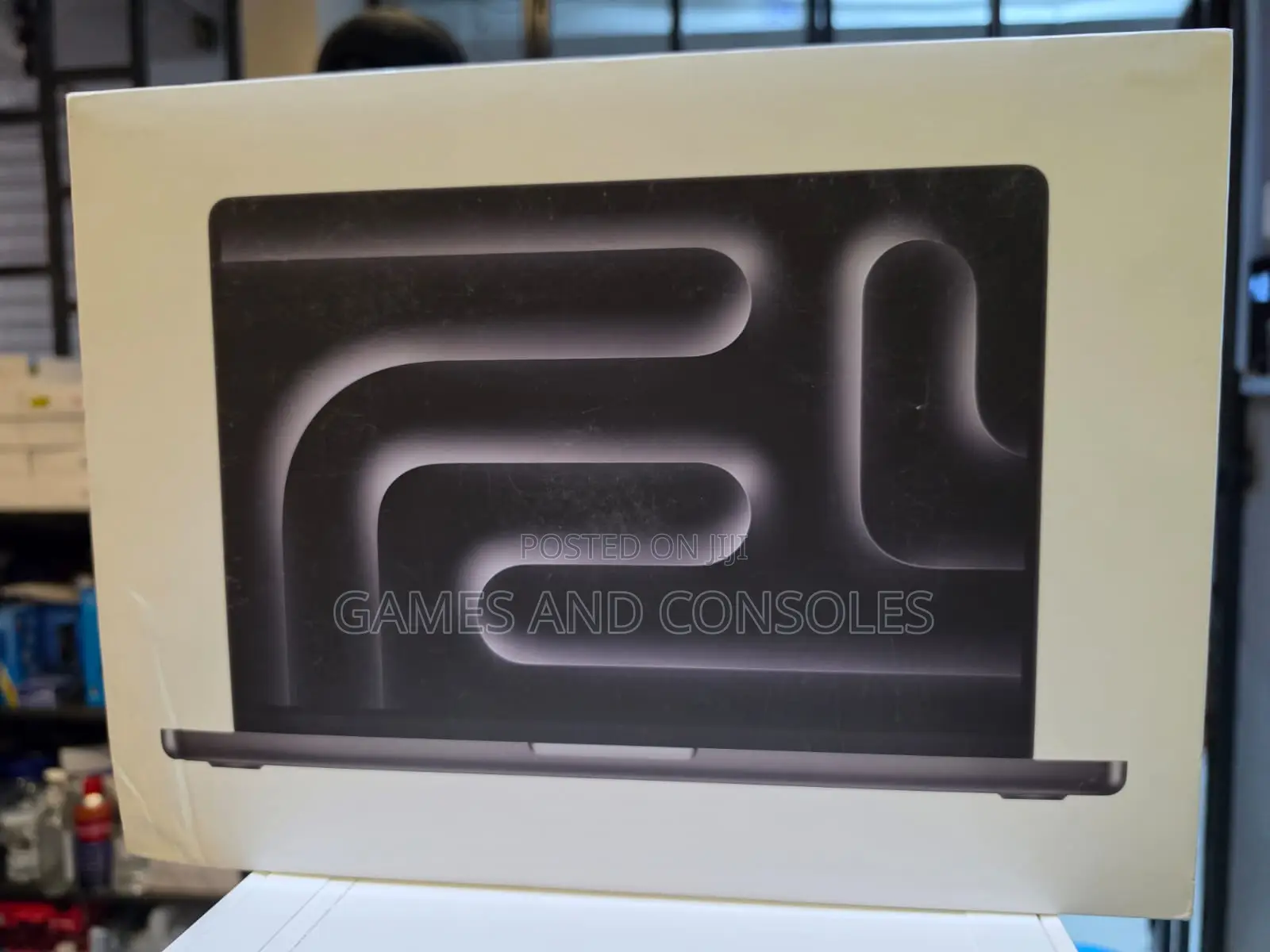 New Laptop Apple MacBook Pro 2025 M5 24GB Apple M5 Pro SSD 1T