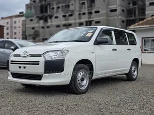 Toyota Succeed 2019 White