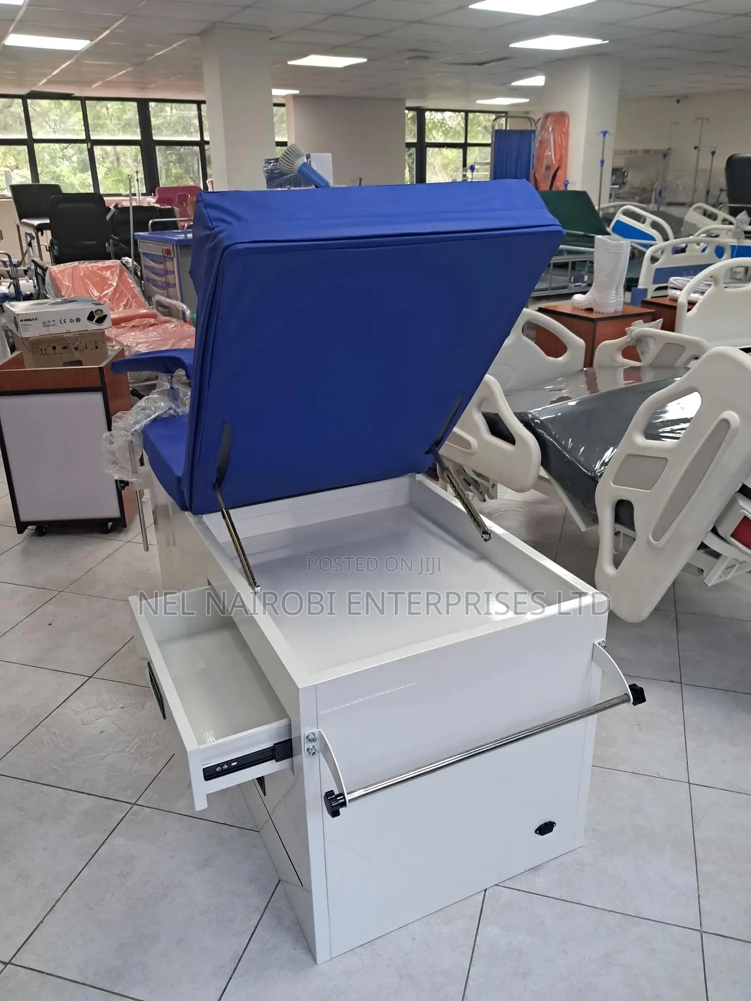 Gynecological Examination Bed (Delivery Bed)
