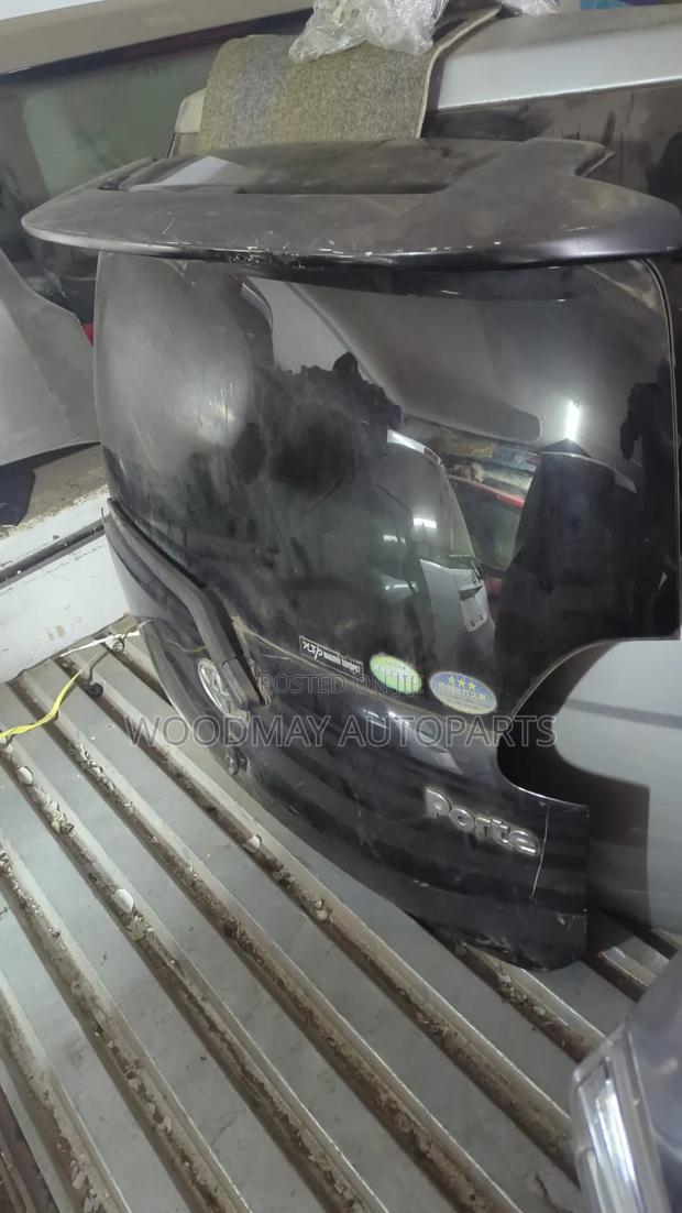 Toyota Porte Boot