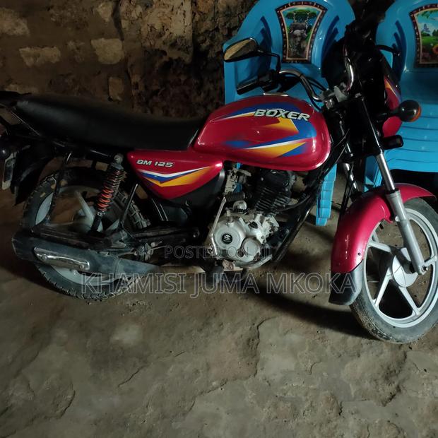 Bajaj Boxer 125 2023 Red - main view