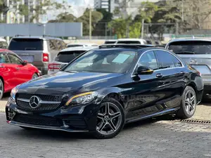 Mercedes-Benz C200 2019 Black