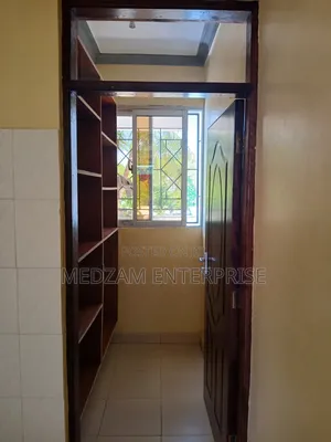 3bdrm Block of Flats in Shauri Yako for rent