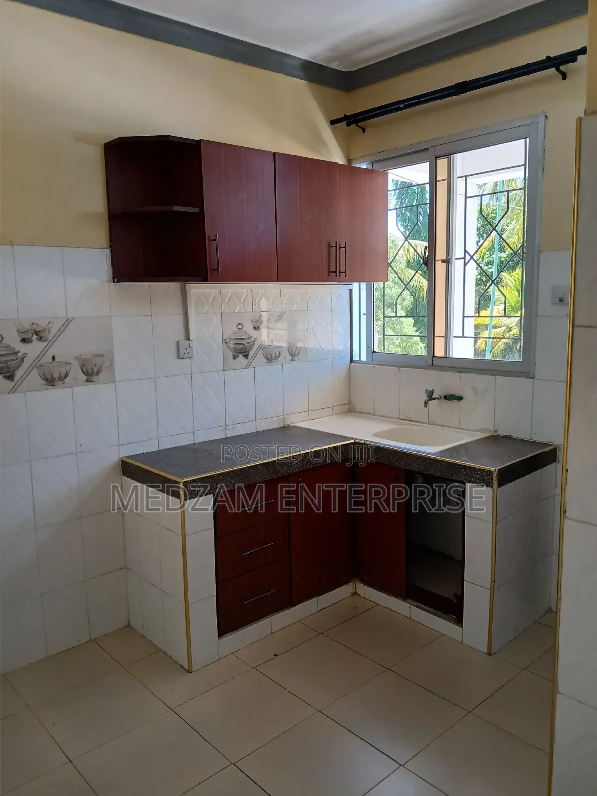 3bdrm Block of Flats in Shauri Yako for rent