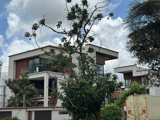 5bdrm Villa in Lavington,, Muthangari for sale