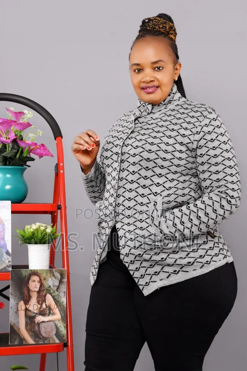 Free Size Patterned Ladies' Button-Up Sweater