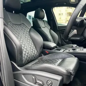 Audi Q5 45 Premium AWD quattro 2020 Matt Black