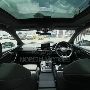 Audi Q5 45 Premium AWD quattro 2020 Matt Black
