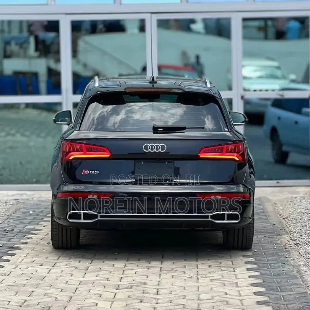 Audi Q5 45 Premium AWD quattro 2020 Matt Black