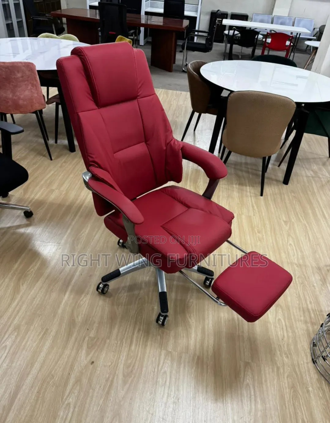 Red Executive High Quality Office Chair With Footrest