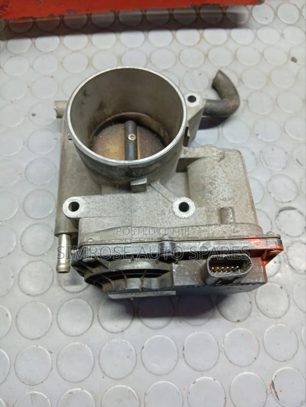 Throttle Body Ford Escape - main view