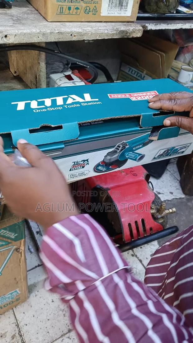 Professional Total Grinder 2200w 9 ' - thumbnail 2