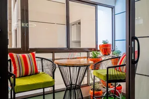 Furnished 2bdrm Apartment in Riverside for sale