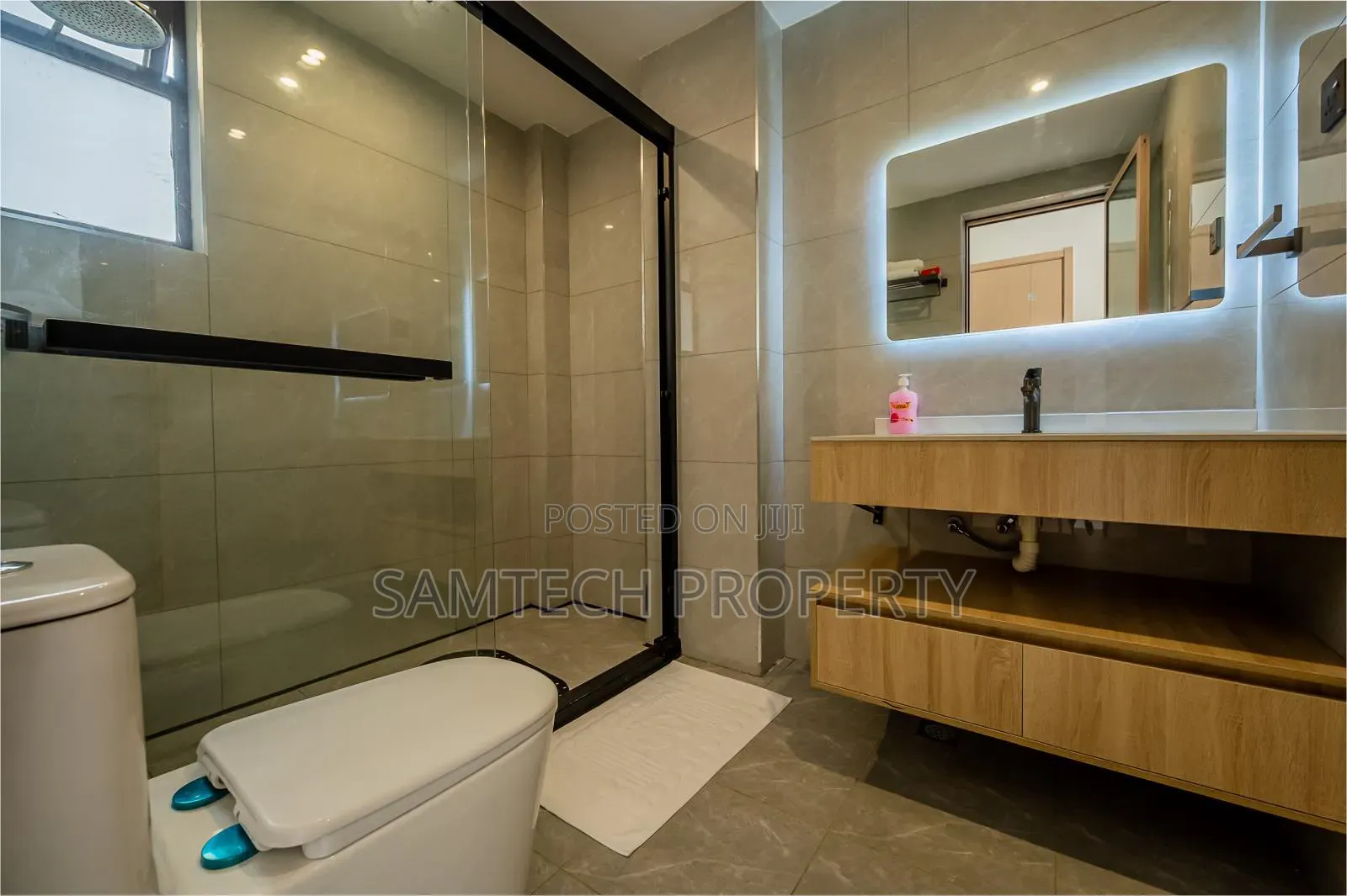 Furnished 2bdrm Apartment in Riverside for sale