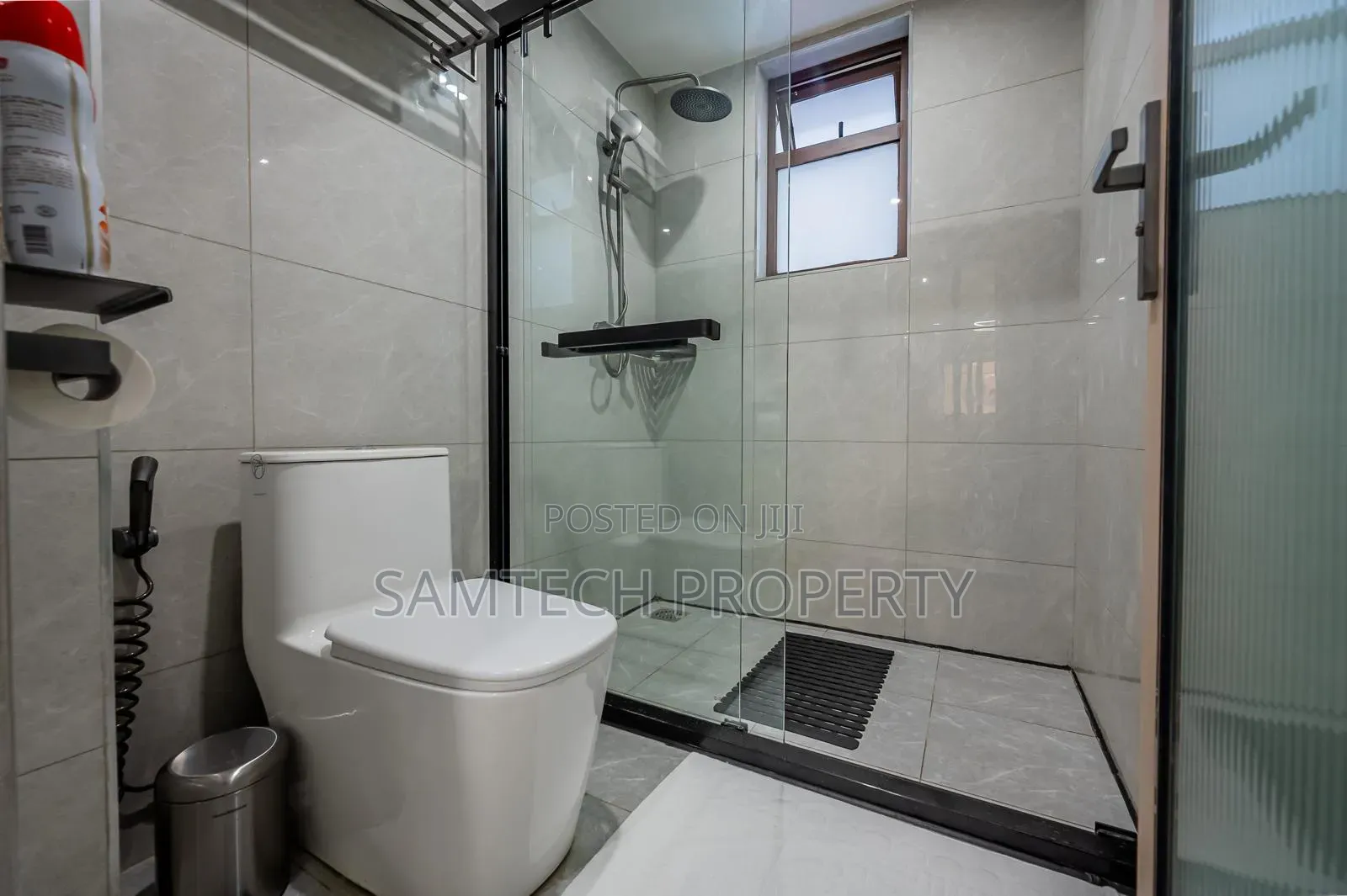 Furnished 2bdrm Apartment in Riverside for sale