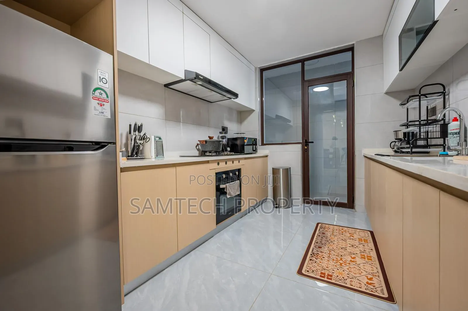 Furnished 2bdrm Apartment in Riverside for sale