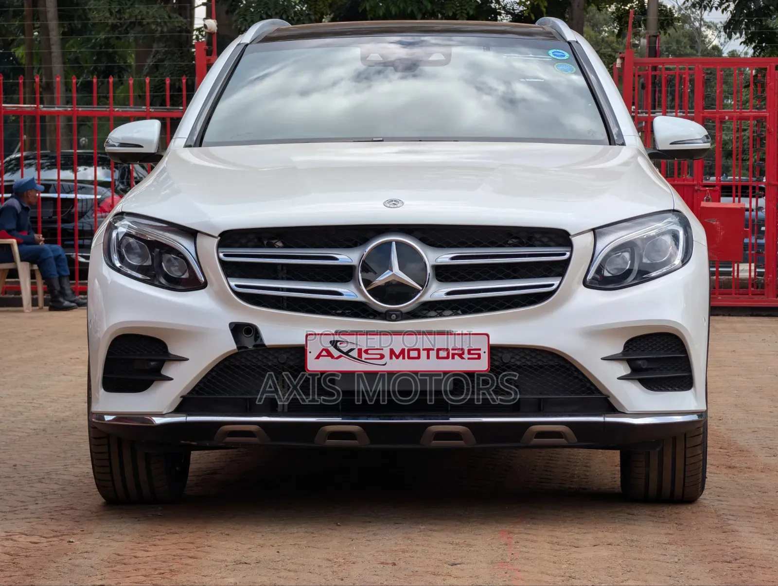 Mercedes-Benz GLC-Class 2019 White