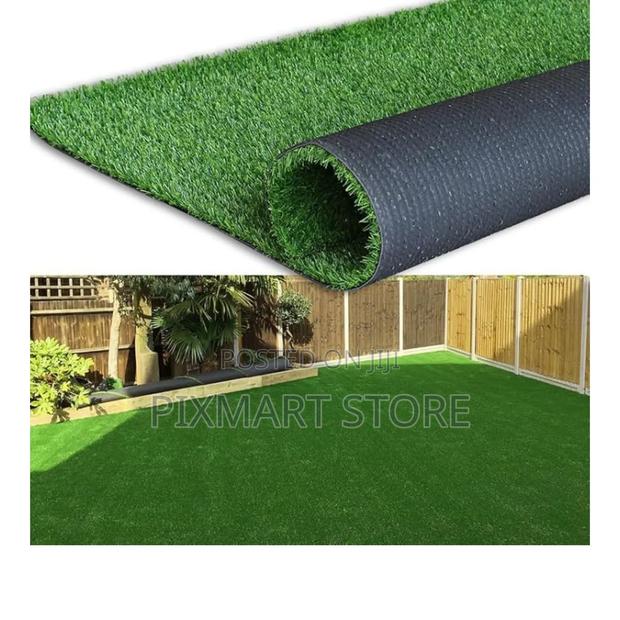 Durable 20mm Green Garden Carpet for Lawn Outdoor Use