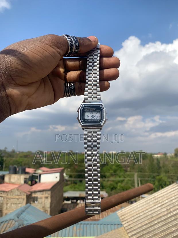Unisex Vintage Casio Digital Watch - thumbnail 6