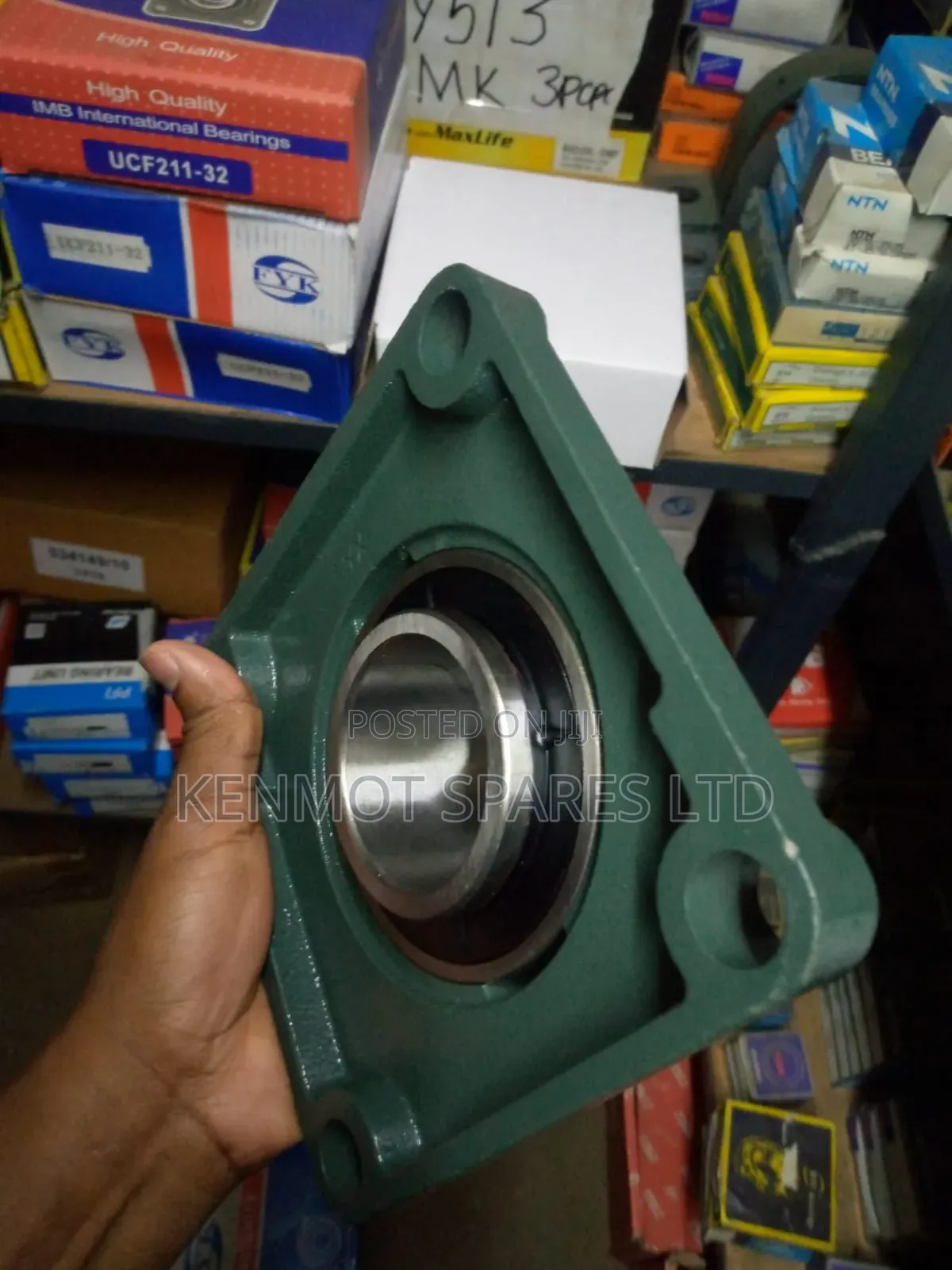 Ucf 212 Square Flanged Ball Bearing Unit