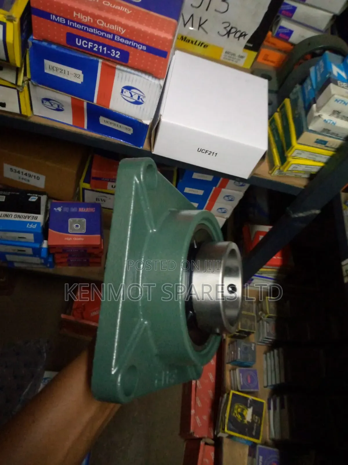 Ucf 212 Square Flanged Ball Bearing Unit
