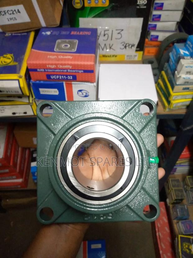Ucf 212 Square Flanged Ball Bearing Unit - thumbnail 7