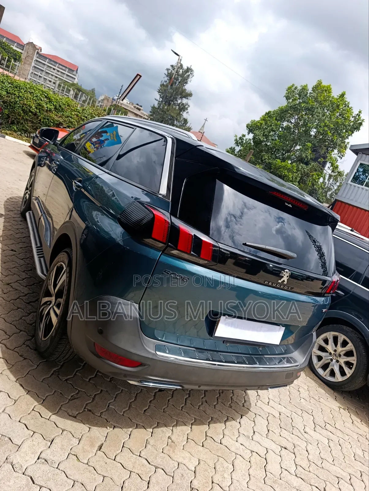 Peugeot 5008 2018 Green