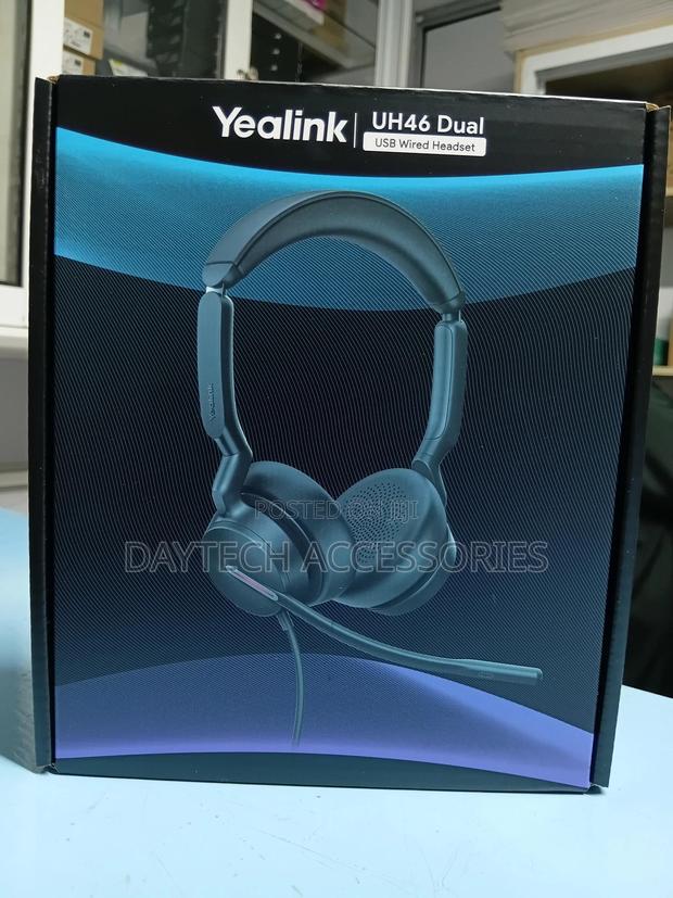 Yealink Uh46 Dual Teams Usb-C/a Professional Usb Wired Headset.