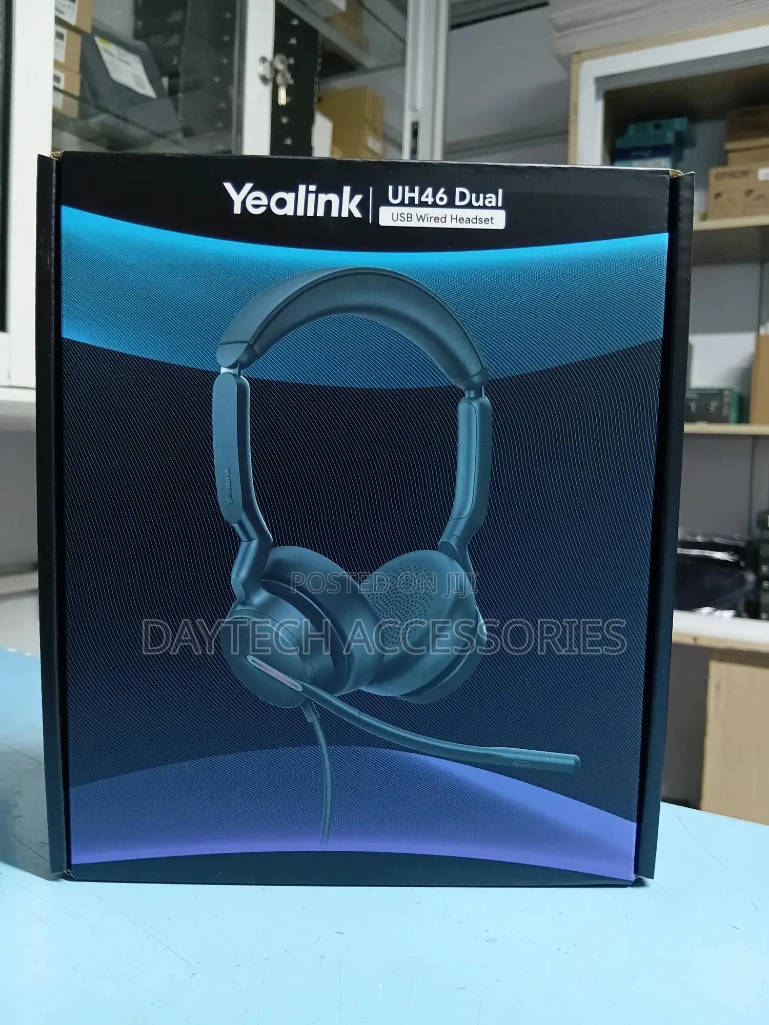 Yealink Uh46 Dual Teams Usb-C/a Professional Usb Wired Headset.