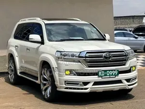 Toyota Land Cruiser 2019 White