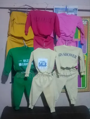 Cute Kids 2-Piece Sweat Suits | Warm Stylish (All Colors)