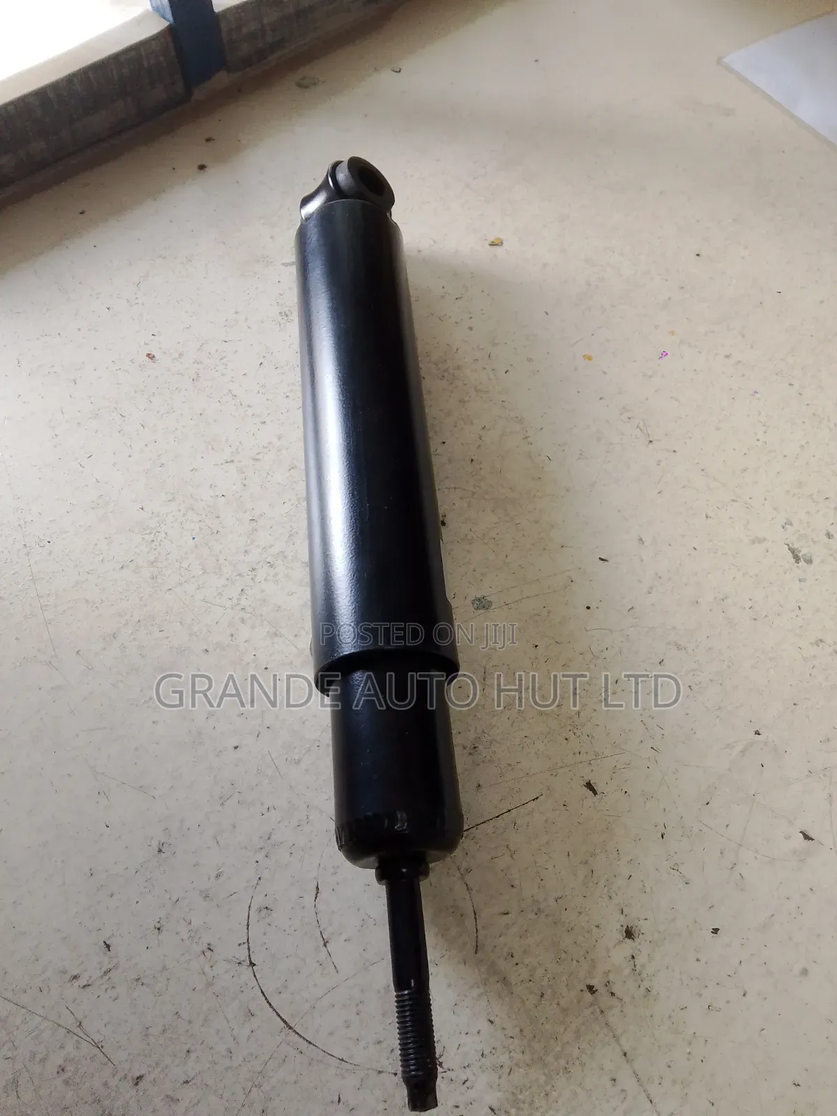 Rear Shock Absorbers Nissan E23