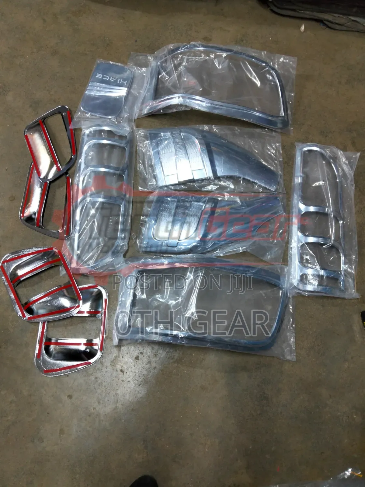 Chrome Kit Hiace 7l 2012