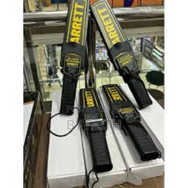 Active Hand-held Metal Detector – Garrett Superscanner