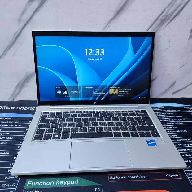 Laptop HP EliteBook 830 G8 16GB Intel Core i5 SSD 256GB