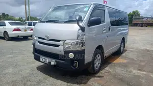 Toyota HiAce 2017 Silver