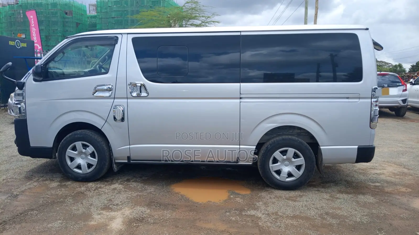 Toyota HiAce 2017 Silver