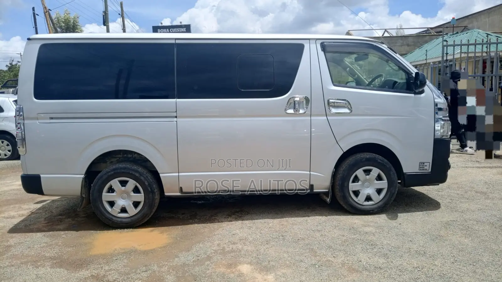 Toyota HiAce 2017 Silver