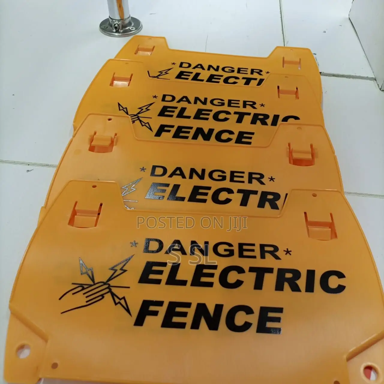 Electric Fence Danger Sign